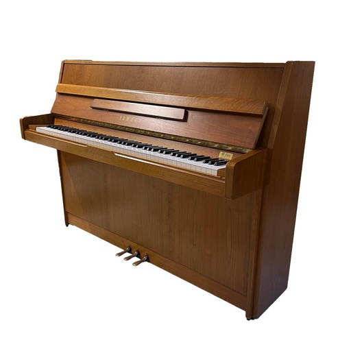Yamaha M108 - Used